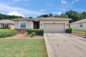 2823 HOLLY BLUFF COURT, PLANT CITY, FL 33566 Sold 08/13/25