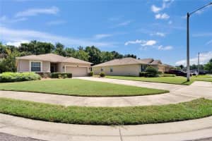 2823 HOLLY BLUFF COURT, PLANT CITY, FL 33566 Sold 08/13/25