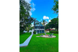 20111 COUNTY LINE ROAD, LUTZ, FL 33558 Sold 09/09/25