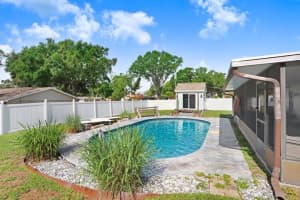 901 STRAWBERRY LANE, BRANDON, FL 33511 Sold 07/31/25