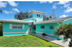 1626 SEA BREEZE DRIVE, TARPON SPRINGS, FL 34689 - MLS#MFRTB8398724