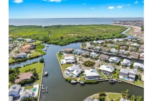 718 PINCKNEY DRIVE, APOLLO BEACH, FL 33572 Sold 10/10/25