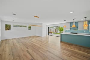 4704 FAIRVIEW HEIGHTS, TAMPA, FL 33616 Sold 08/01/25