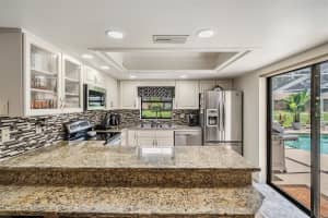 37147 FOXRUN PLACE, ZEPHYRHILLS, FL 33542 - MLS#MFRTB8398815
