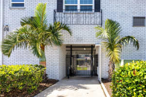 4050 4TH STREET, ST PETERSBURG, FL 33703 - MLS#MFRTB8398866