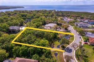 7849 MARSH POINTE DRIVE, TAMPA, FL 33635 - MLS#MFRTB8398972