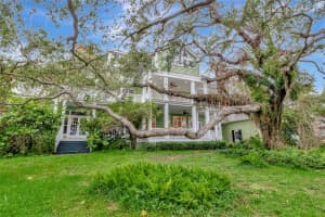 6220 Bayshore Blvd Tampa, FL 33611 - Off Market