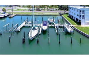 340 PINELLAS BAYWAY S #304, ST PETERSBURG, FL 33715 - MLS#MFRTB8399115