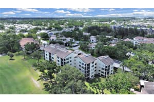 700 STARKEY ROAD, LARGO, FL 33771 - MLS#MFRTB8399159
