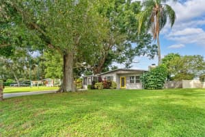 2072 VALENCIA WAY, CLEARWATER, FL 33764 - MLS#MFRTB8399161