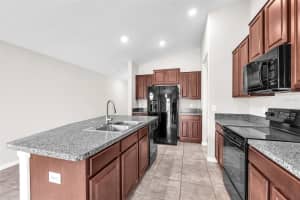 4902 GRIST MILL COURT, WIMAUMA, FL 33598 - MLS#MFRTB8399187