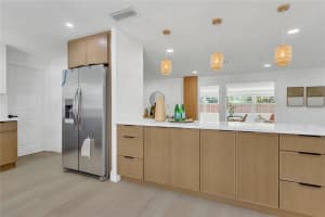 2837 WOODCREST DRIVE, SARASOTA, FL 34239 - MLS#MFRTB8399198