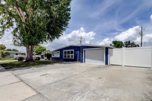 4727 Town N Country Blvd, TAMPA