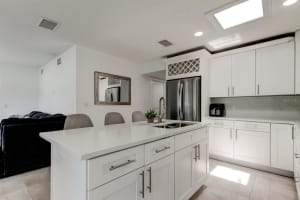 4727 TOWN N COUNTRY BOULEVARD, TAMPA, FL 33615 - MLS#MFRTB8399343