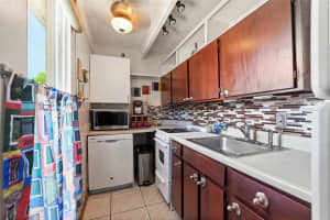 523 CLUB CIRCLE, LAKESHORE, FL 33854 - MLS#MFRTB8399366