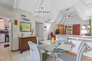 523 CLUB CIRCLE, LAKESHORE, FL 33854 - MLS#MFRTB8399366