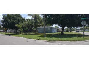4105 TYSON AVENUE, TAMPA, FL 33611 Sold 08/11/25