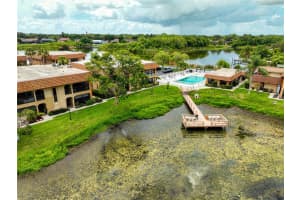 10196 Seminole Island Dr, LARGO