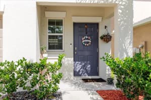 17156 YELLOW PINE STREET, WIMAUMA, FL 33598 - MLS#MFRTB8399508