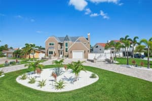 311 22nd St, BELLEAIR BEACH