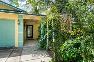 17807 FALLOWFIELD DRIVE, LUTZ, FL 33549 - MLS#MFRTB8399574