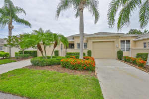 2292 SIFIELD GREENS WAY, SUN CITY CENTER, FL 33573 Sold 09/03/25