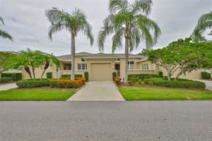 2292 SIFIELD GREENS WAY, SUN CITY CENTER, FL 33573 Sold 09/03/25