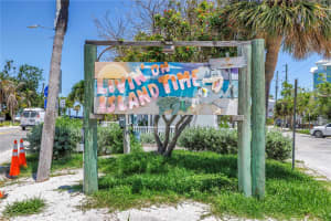 340 BAY PLAZA, TREASURE ISLAND, FL 33706 - MLS#MFRTB8399677