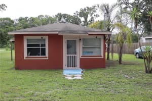 1006 Gray St, PLANT CITY