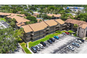 6308 Newtown Cir #8b3, TAMPA