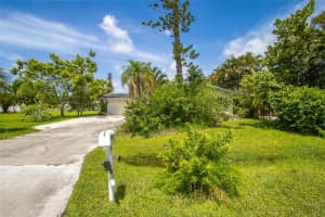2137 SAINT CROIX AVENUE, FORT MYERS, FL 33905 - MLS#MFRTB8399944