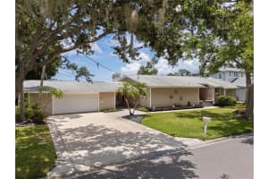 17 Freshwater Dr, PALM HARBOR