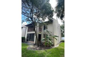 8636 TAHOE COURT, TAMPA, FL 33614 Sold 08/15/25