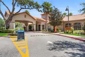 1370 TUSCAN TERRACE, DAVENPORT, FL 33896 - MLS#MFRTB8400102