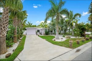 1210 BAY PALM BOULEVARD, INDIAN ROCKS BEACH, FL 33785 - MLS#MFRTB8400128