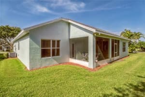 2925 DAYTON DRIVE, WINTER HAVEN, FL 33884 - MLS#MFRTB8400132