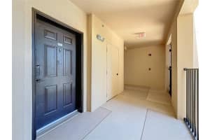 100 4TH AVENUE, ST PETERSBURG, FL 33701 - MLS#MFRTB8400173