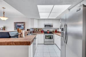 19029 US HIGHWAY 19 N #8-31, CLEARWATER, FL 33764 Sold 09/03/25