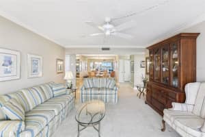 1 KEY CAPRI #302E, TREASURE ISLAND, FL 33706 - MLS#MFRTB8400239