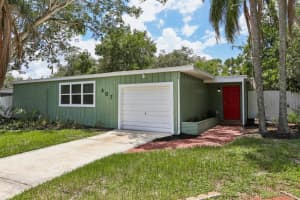607 E River Dr, TEMPLE TERRACE
