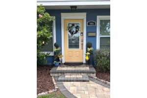 906 PONCE DE LEON BOULEVARD, BELLEAIR, FL 33756 Sold 08/18/25