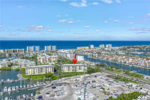 423 150TH AVENUE, MADEIRA BEACH, FL 33708 - MLS#MFRTB8400445