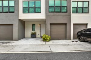 8714 PALM RANCHES PLACE, TAMPA, FL 33614 - MLS#MFRTB8400482