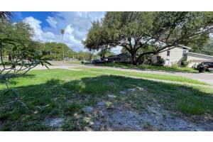 8211 DIAGONAL ROAD, ST PETERSBURG, FL 33702 Sold 09/10/25