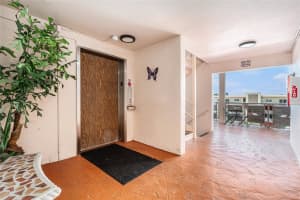 5623 80TH STREET, ST PETERSBURG, FL 33709 - MLS#MFRTB8400646