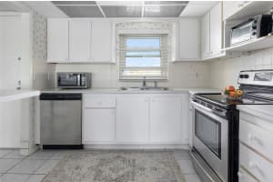 4775 COVE CIRCLE, ST PETERSBURG, FL 33708 - MLS#MFRTB8400721