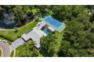13710 WESTSHIRE DRIVE, TAMPA, FL 33618 - MLS#MFRTB8400801