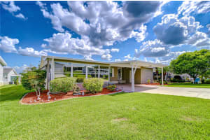 37526 NEW HORIZONS BOULEVARD, ZEPHYRHILLS, FL 33541 - MLS#MFRTB8400835