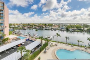 31 ISLAND WAY, CLEARWATER BEACH, FL 33767 - MLS#MFRTB8400875