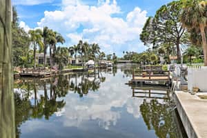 5285 DOVER STREET, ST PETERSBURG, FL 33703 - MLS#MFRTB8400937